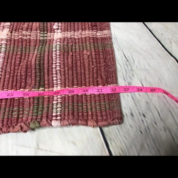 Distressed Throw Rug - Picture 4 of 6